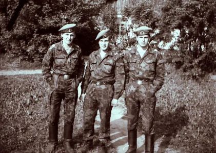 Soviet paratrooper in butan camo 2 